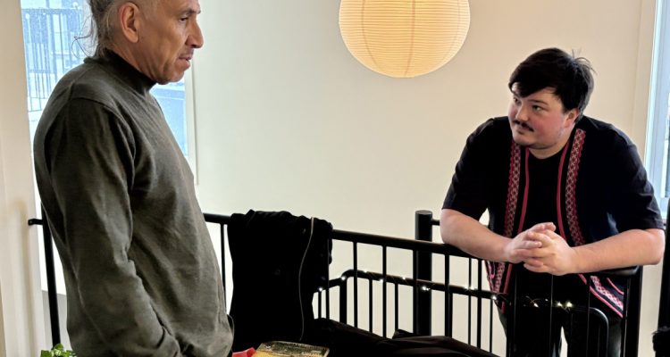 Mile Bilodeau Et Stanley Vollant Photo Courtoisieweb